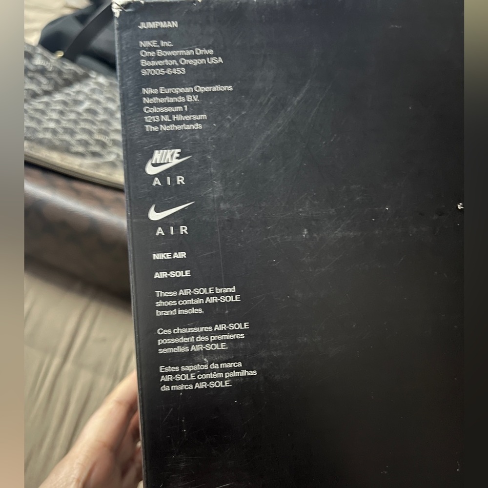 Air Jordan 4 Retro SE (GS) 100% Authentic - Picture 7 of 17
